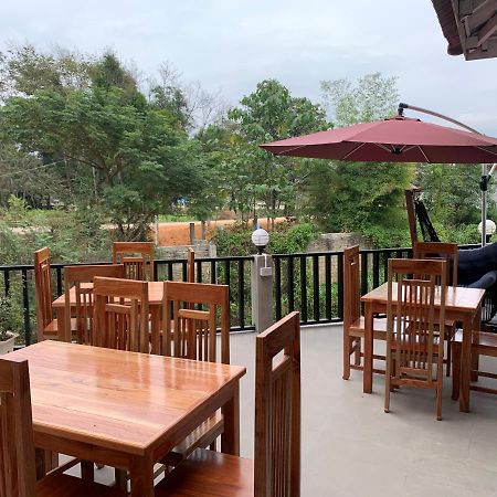 วิลลาวิวแม่น้ำ Hotel วังเวียง ภายนอก รูปภาพ
