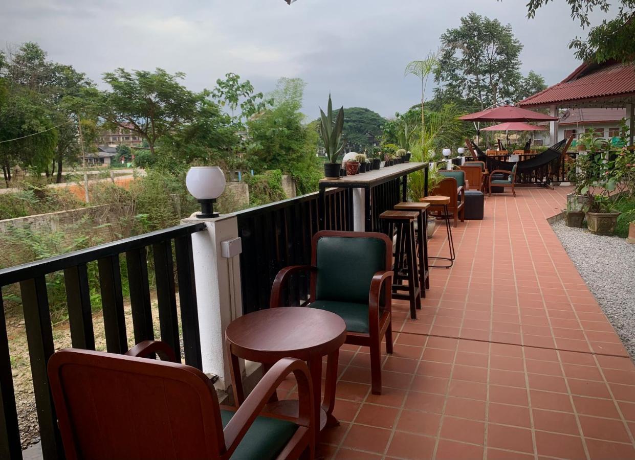 วิลลาวิวแม่น้ำ Hotel วังเวียง ภายนอก รูปภาพ